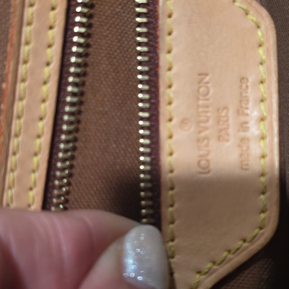 Authentic Louis Vuitton Sologne Crossbody Bag - Picture 8 of 10